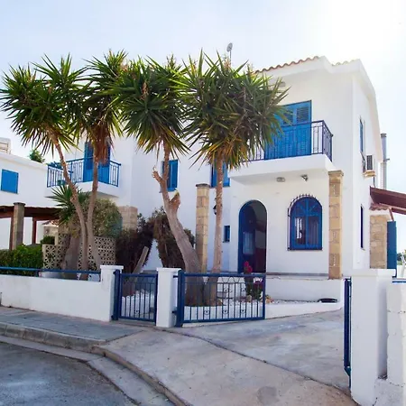 Holiday home Ayios Therissos House 19 *