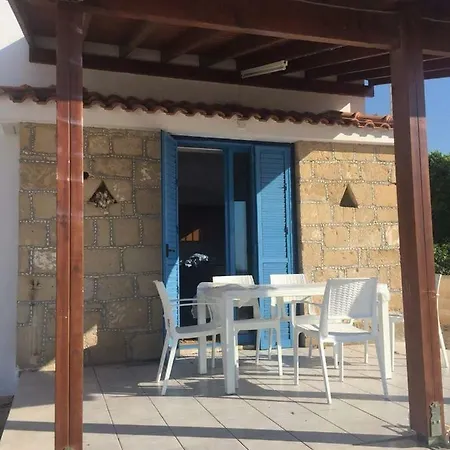 بيت للعطل Ayios Therissos House 19 Polis